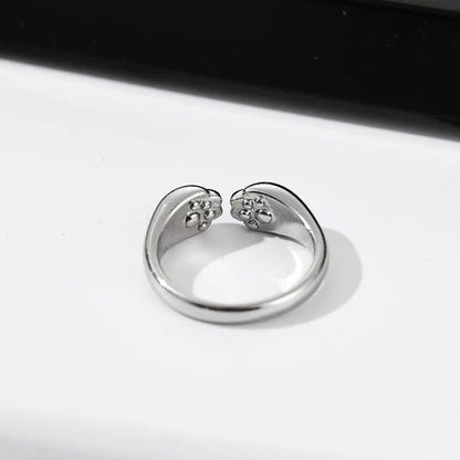 Paw Print Hug Ring